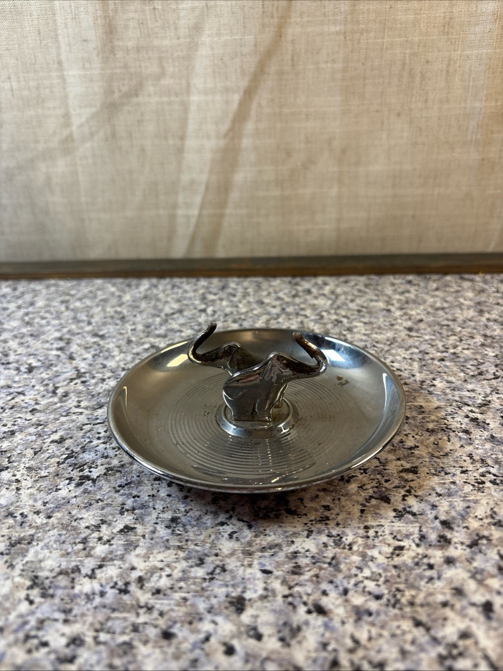 VINTAGE MCM ART DECO ELEPHANT CHROME ASHTRAY USA BY DIECASTERS INC. N.J. USA